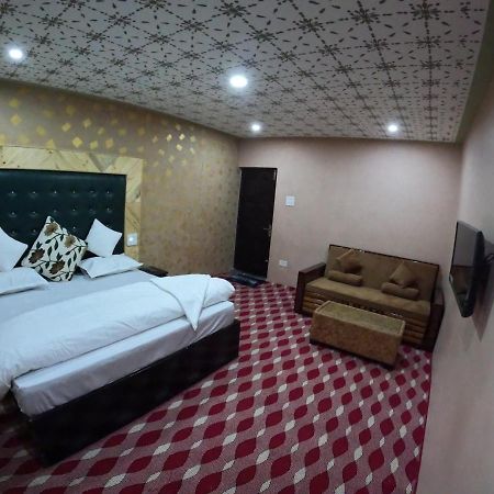 Hotel Seven Пахалгам Экстерьер фото