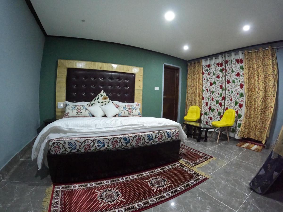 Hotel Seven Пахалгам Экстерьер фото
