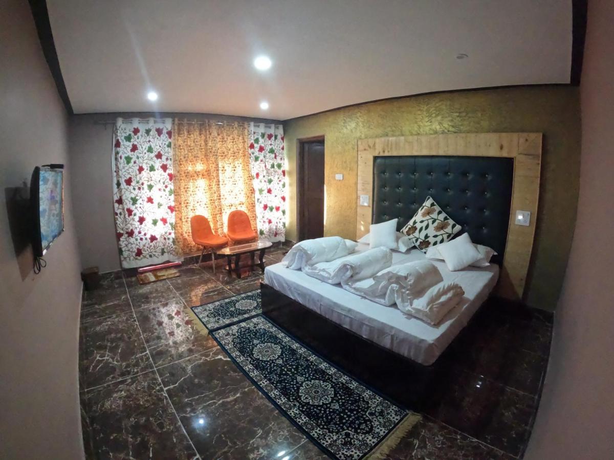 Hotel Seven Пахалгам Экстерьер фото