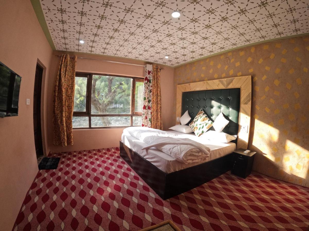 Hotel Seven Пахалгам Экстерьер фото